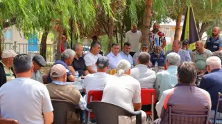 Vali Eldivan Akşar köyünde vatandaşlarla buluştu