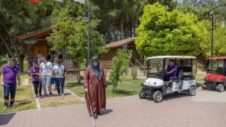 Mersin’de görme engelliler doğayla iç içe keyifli bir gün geçirdi