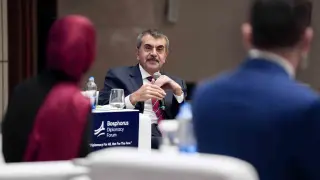 Bakan Tekin: " Ramazan ayı etkinliklerini yaptığımız için bizi gerici, sapkın bir azınlık diye tanımladılar"