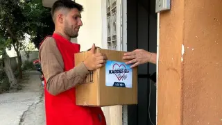 Efeler Belediyesi’nden ihtiyaç sahiplerine doğrudan destek