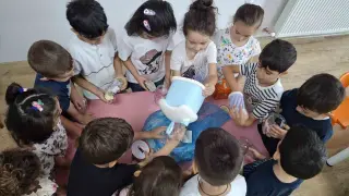 Kur’an kursu öğrencilerinden unutulmayacak bağış