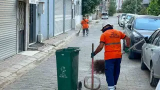 Efeler’de temizlik çalışmaları sürüyor