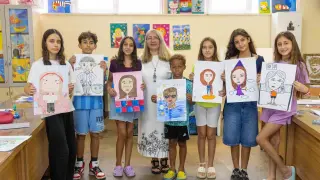 Manavgat’ta çocuklar kendi karikatürlerini çizdi