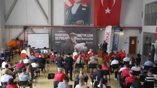 Ataşehir’de 17 Ağustos deprem şehitleri anıldı: "Deprem değil, hazırlıksızlık felaket getirir"