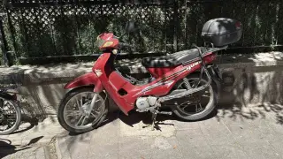 Park halinde bulunan çalıntı motosikletle alakalı inceleme başlatıldı