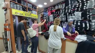 Okul kıyafetlerinde hareketlilik başladı: En uygun set 2 bin liradan başlıyor