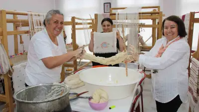 İpliği yemek yapar gibi hazırlanıyor: ‘Gümüşhacıköy kıvratma dokuması’nı 50 yıl sonra yeniden dokudular