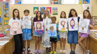 Manavgat’ta çocuklar kendi karikatürlerini çizdi
