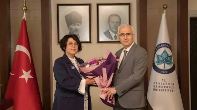 ESOGÜ Rektörü Prof. Dr. Emine Gümüşsoy devir teslim töreninin ardından görevine başladı