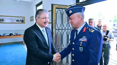 Hava Korgeneral Erdoğan Gür’den Vali Dr. Erdinç Yılmaz’a ziyaret