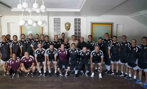 Kayserispor Akademi kolları sıvadı