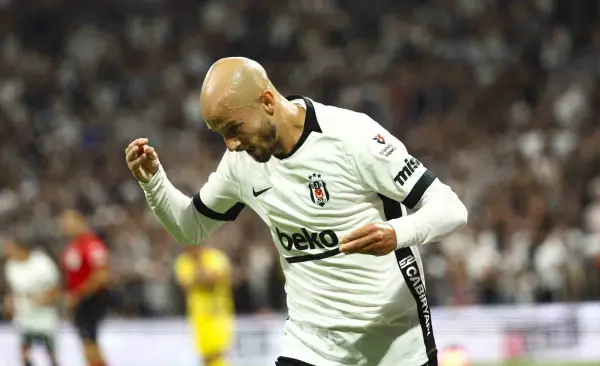 Vaclav Cerny, gollerine devam ediyor