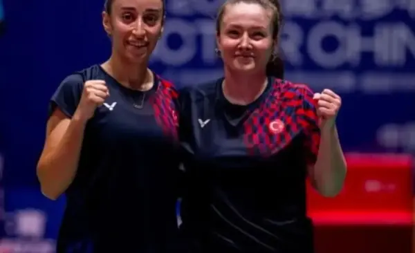 Milli badmintonculardan Hindistan’da çifte galibiyet