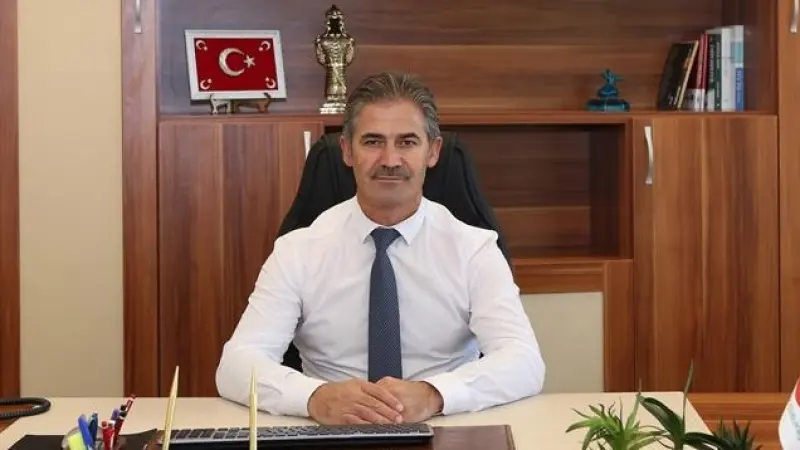 Erzurum’da sağlıkta bayrak değişimi: Dr. Mehmet Meral yeni İl Sağlık Müdürü oldu