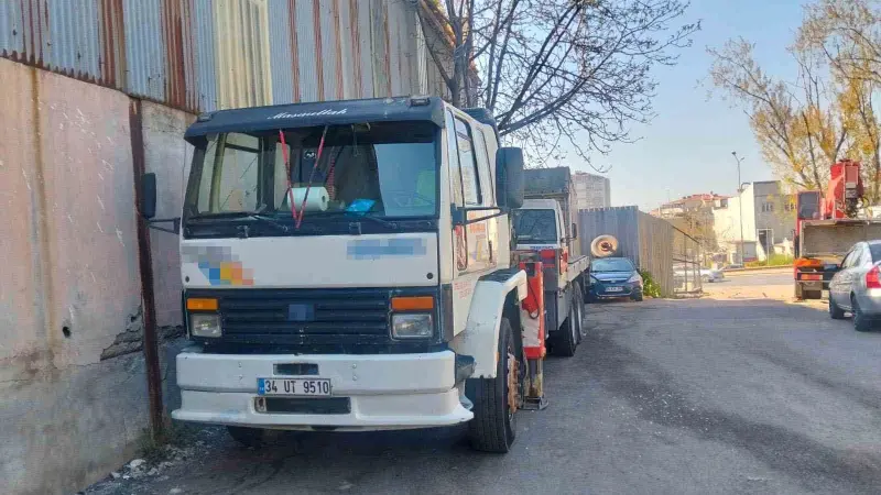 Pendik’te ters yönde vinç kullanan sürücüye 20 bin TL ceza