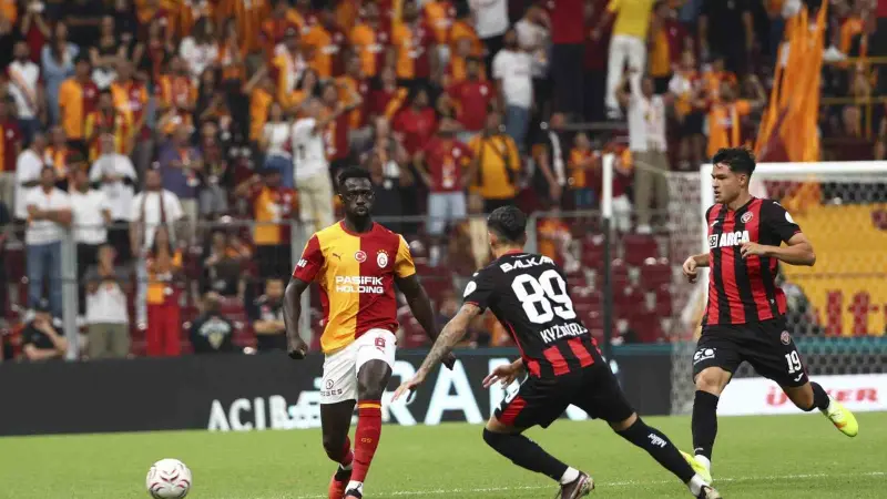 Trendyol Süper Lig: Galatasaray: 0 - Çorum FK: 0 (Maç devam ediyor)