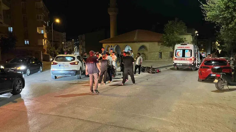 Niğde’de motosiklet ile otomobil çarpıştı: 1 yaralı