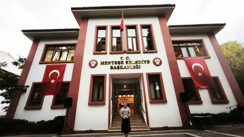 Muğla’nın 100 yıllık tarihi belediye binası vakıflara geçiyor