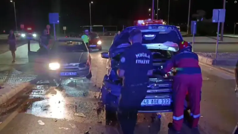 Trafik kazasında yaralanan sürücü, kızı ve torununu görmeden hastaneye gitmek istemedi