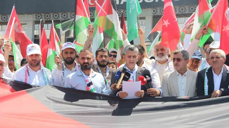 Habur Sınır Kapısı’nda Irak’ta bekletilen "Filistin Konvoyu" için basın açıklaması düzenlendi
