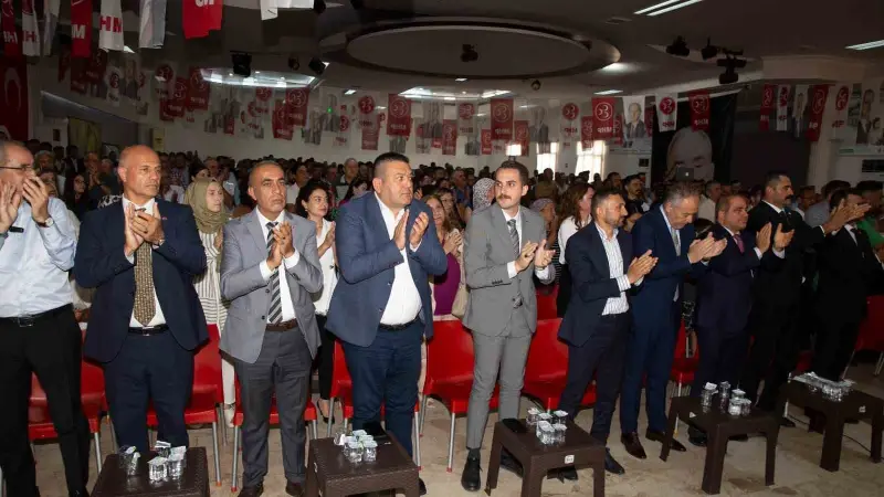 Sarıgöl MHP İlçe Başkanlığına Ahmet Serdar Dikmen seçildi
