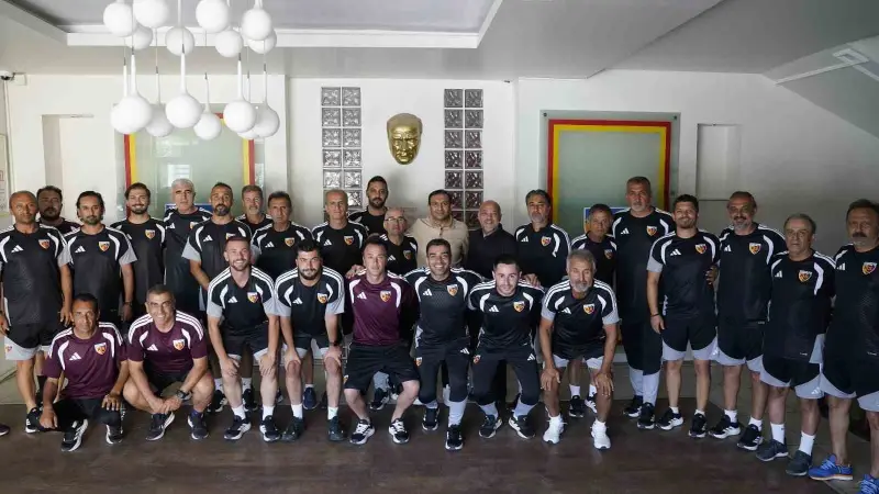 Kayserispor Akademi kolları sıvadı