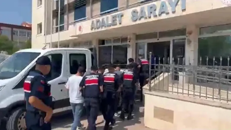 Kumluca’da suç örgütüne yönelik operasyonda 4 şüpheli tutuklandı