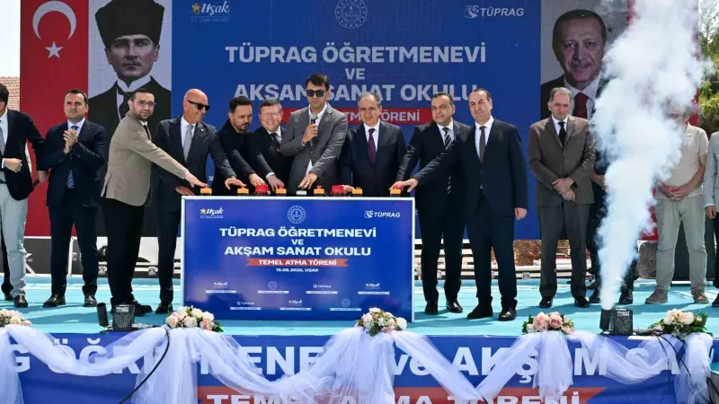Uşak’ta inşa edilecek öğretmenevi ve akşam sanat okulunun temeli atıldı