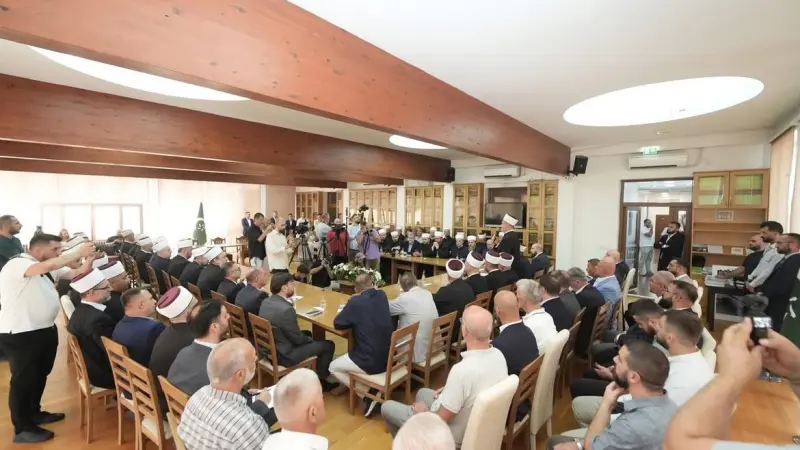 Sırbistan’da iki İslam birliği teşkilatı, yaklaşık 20 yıl sonra birleşme kararı aldı