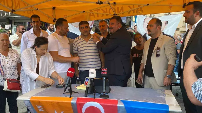 AK Parti Konak’ta 25. kuruluş yılında 500 yeni üye