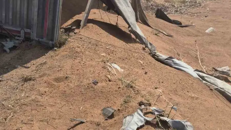 Uzunköprü’de buğday yüklü kamyon devrildi: 1 yaralı