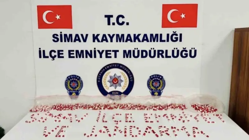 Simav’da 3 bin 716 adet sentetik hap ele geçirildi
