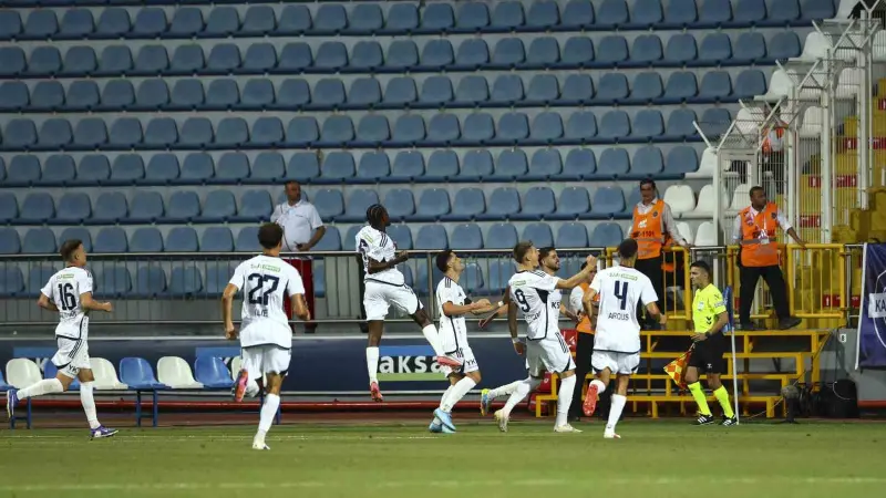 Trendyol Süper Lig: Kasımpaşa: 1 - Trabzonspor: 1 (Maç sonucu)