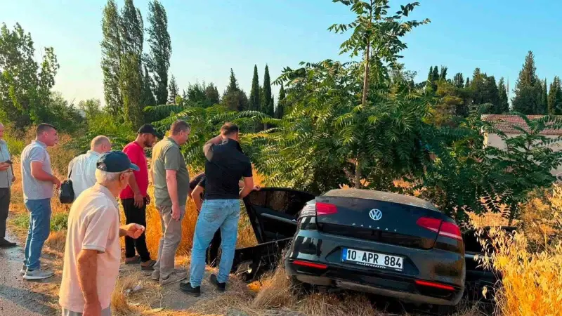 Yangına müdahaleye giden orman aracı ile otomobil çarpıştı: 1 ölü