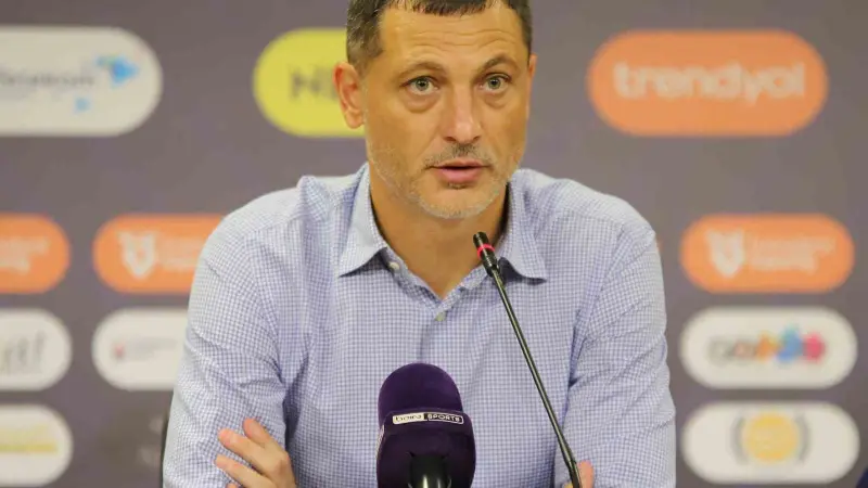 Mirel Radoi: "Böyle bir maçta 1 puan almak da bizim için önemli"