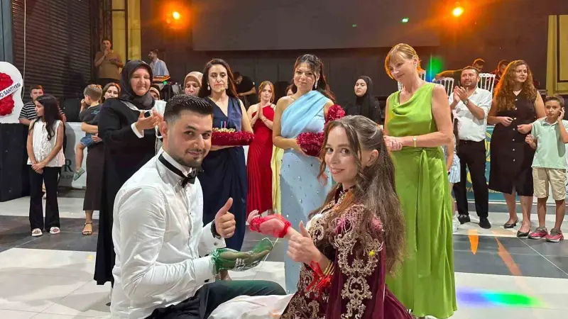 Polonyalı Julia ile Mustafa’nın baklavayla başlayan aşkı düğün pastasıyla taçlandı