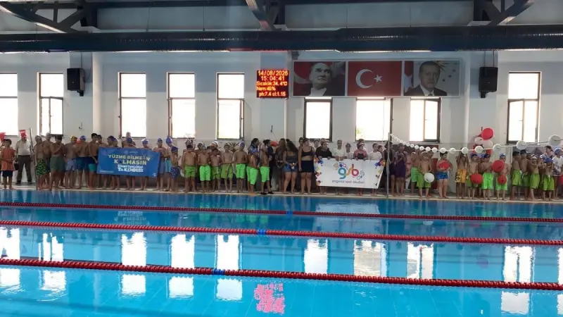 Söke’de çocuklar yüzme eğitimini başarıyla tamamladı