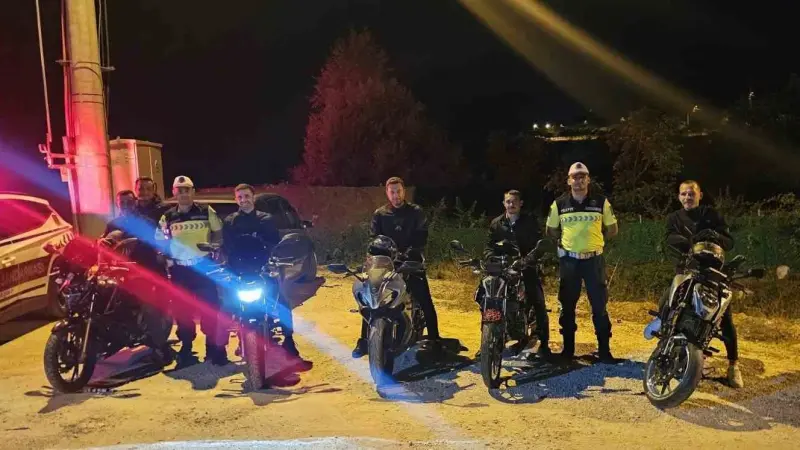 Bilecik’te motosiklet sürücülerine güvenli sürüş eğitimi