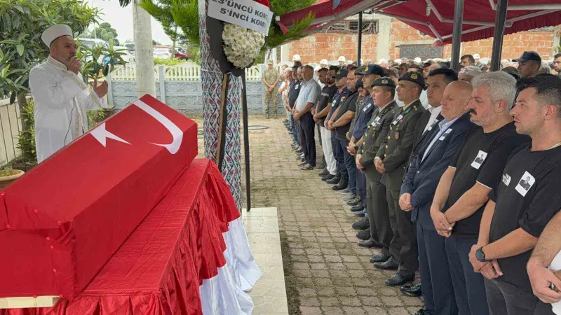 Sakarya’da kazada hayatını kaybeden uzman çavuş Samsun’da toprağa verildi