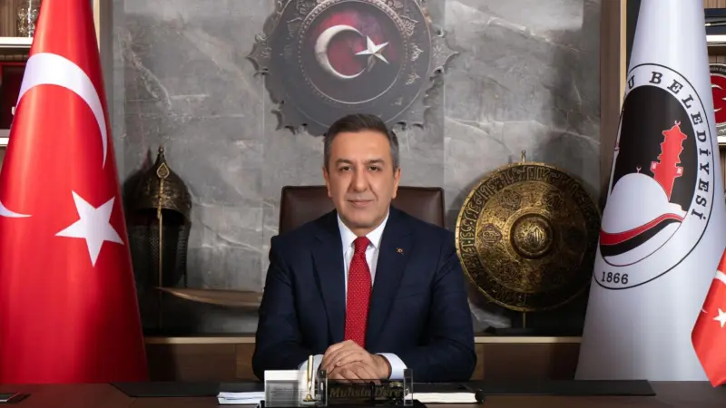 Başkan Dere: "Tribünleri hep birlikte güzelleştireceğiz"
