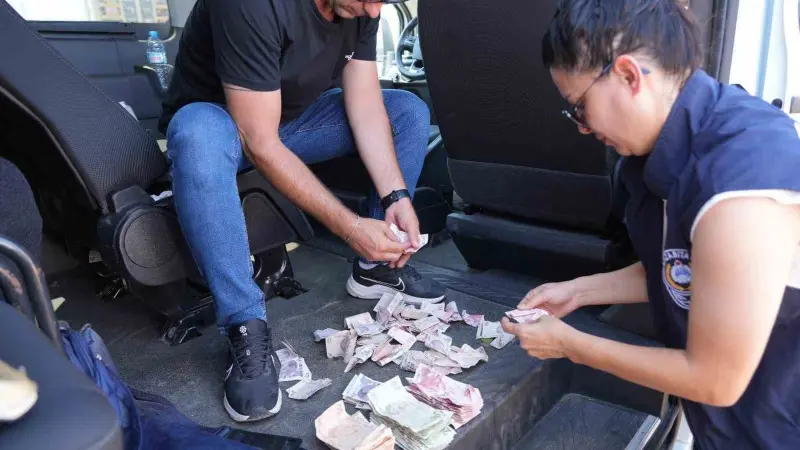 Kepez’de dilencilere zabıta operasyonu