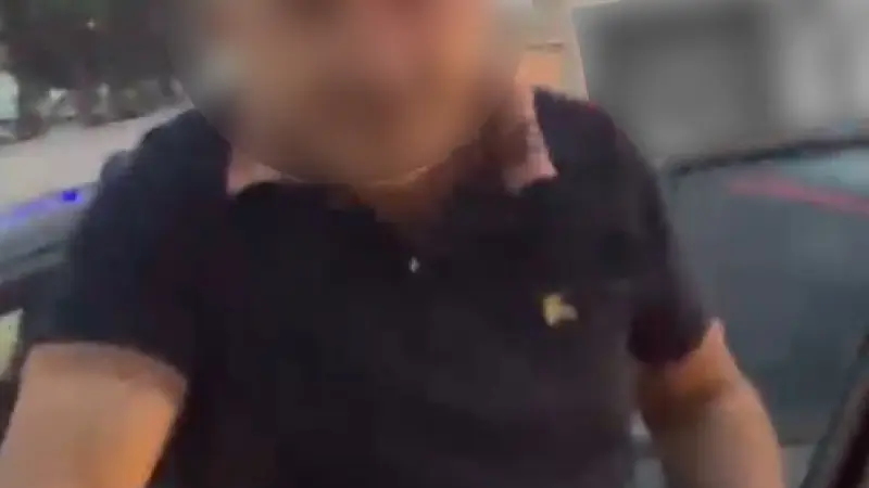 Esenyurt’ta yol vermeme kavgası kamerada