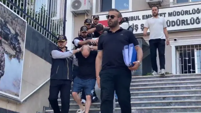 İstanbul’da kendilerini "banka güvenlik koordinatörü" olarak tanıtan şebekeye operasyon: 13 kişi tutuklandı