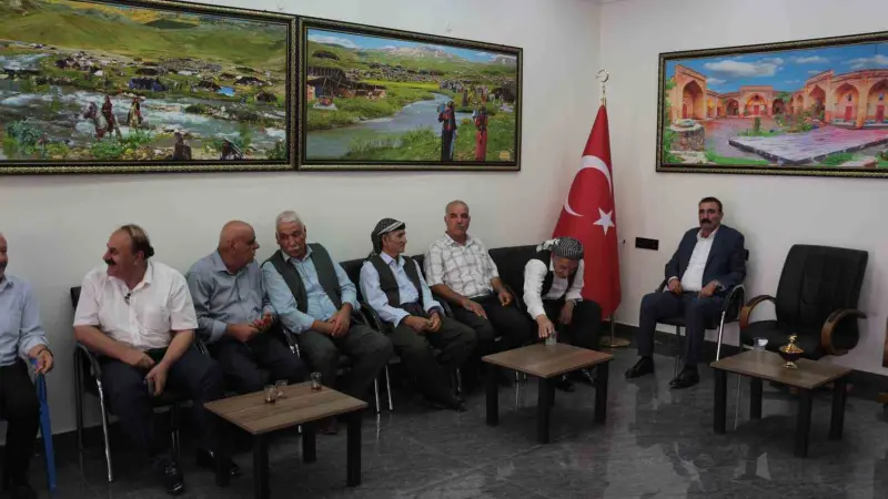 Şırnak’ta aşiret liderleri ve kanaat önderlerinden "çerçeve yasa"ya tam destek