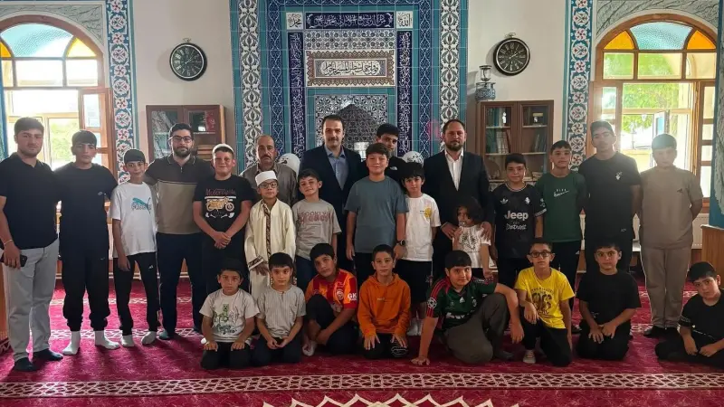 Demirözü Kaymakamı Ahat, yaz Kur’an kurslarını ziyaret etti