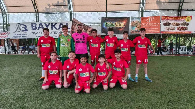 Alaşehir’de Kur’an kursu öğrencileri futbol sahasında buluştu