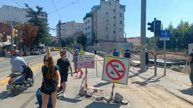 Halkevi inşaat bölgesinde ulaşım kargaşası